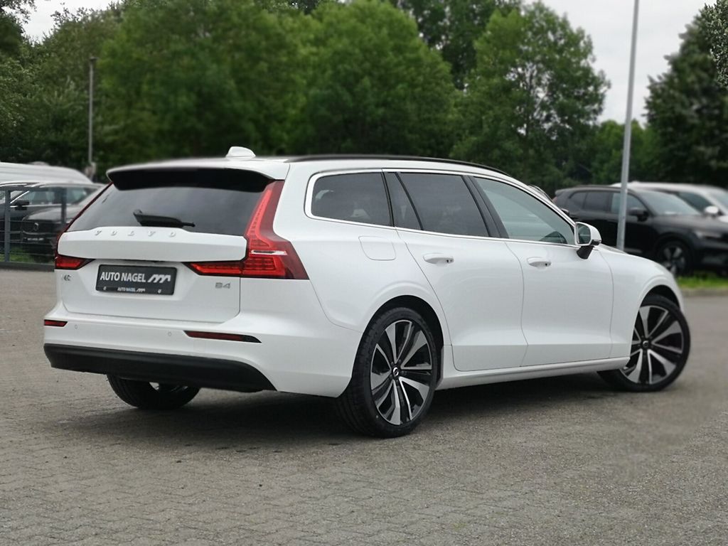 Volvo V60 2022