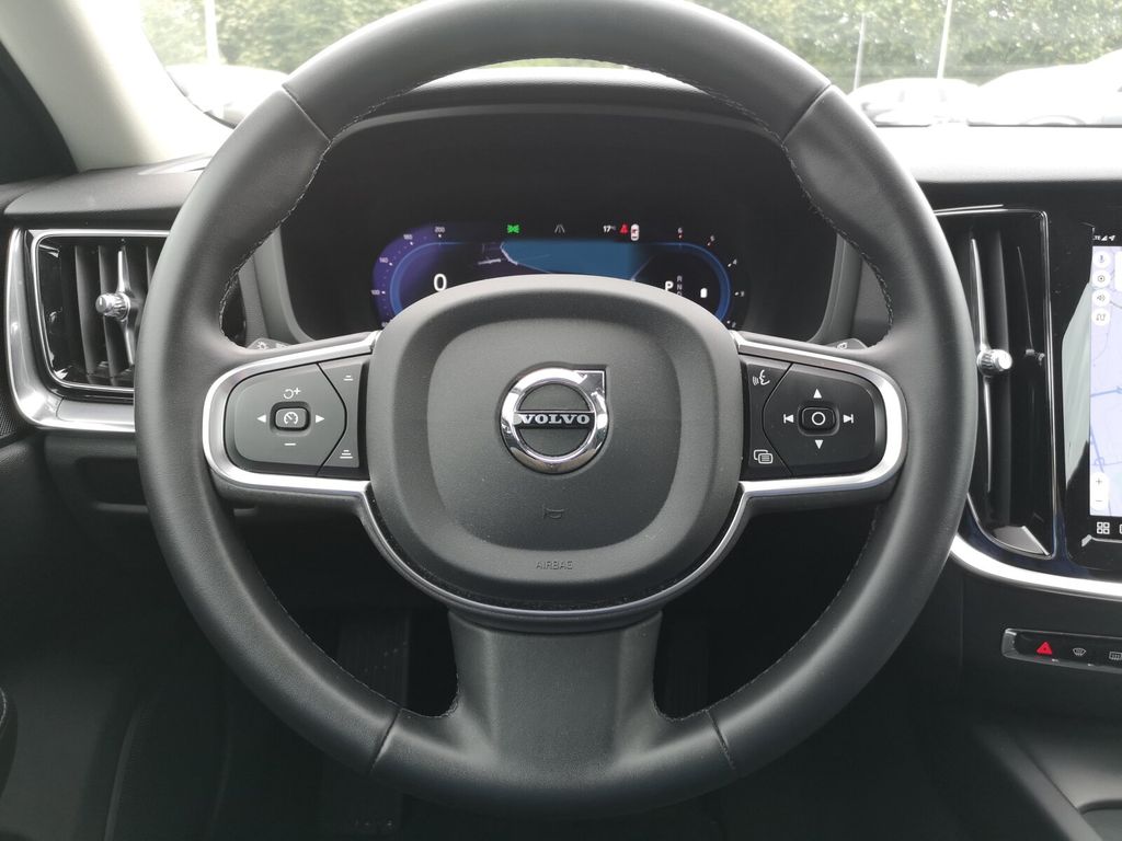 Volvo V60 2022
