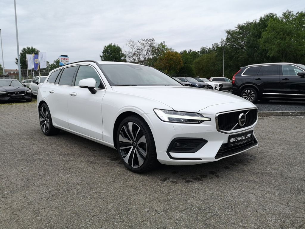 Volvo V60 2022