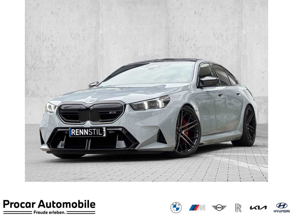 BMW M5 2024