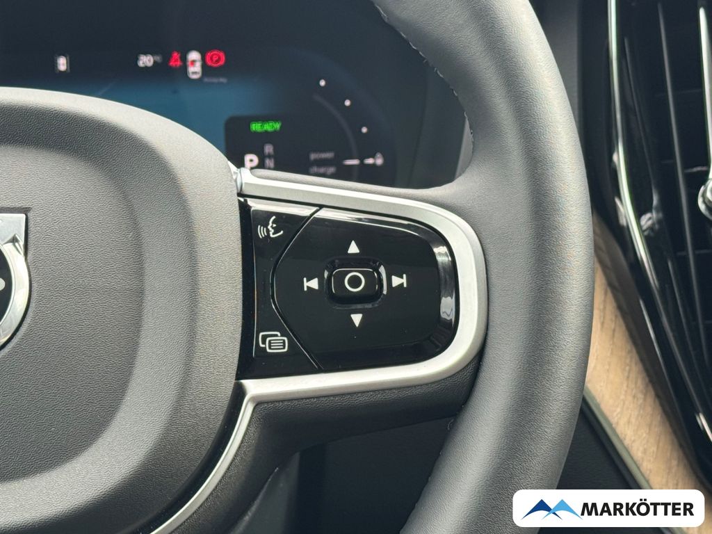 Volvo XC60 2025