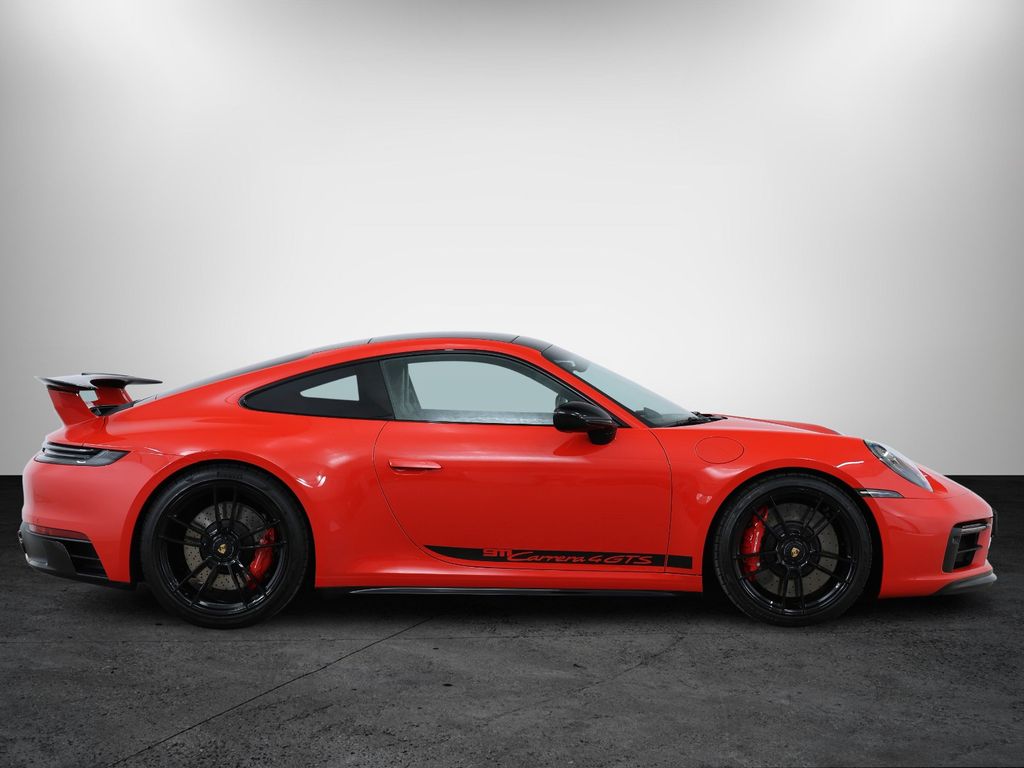 Porsche 992 2024