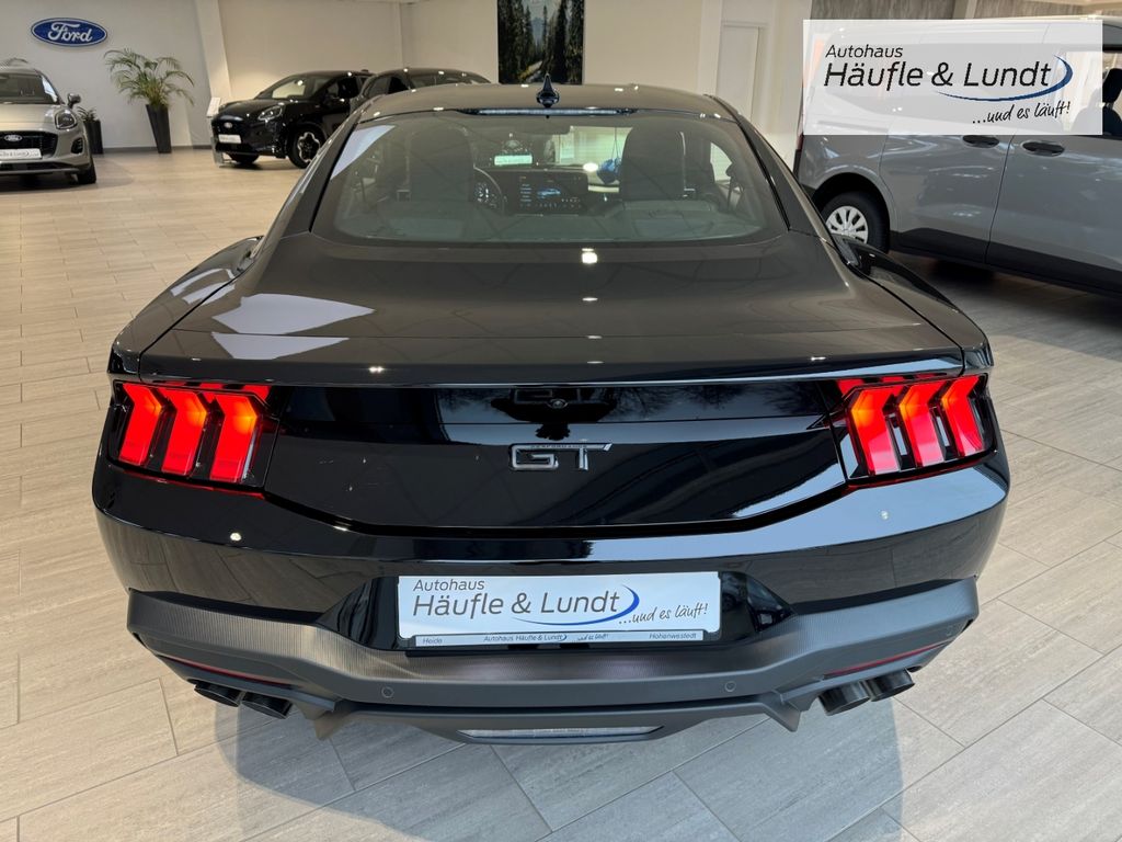 Ford Mustang 2025