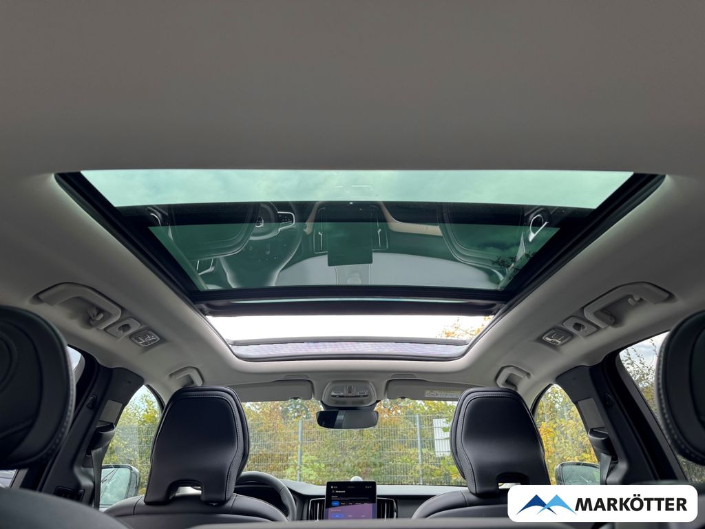 Volvo XC60 2025