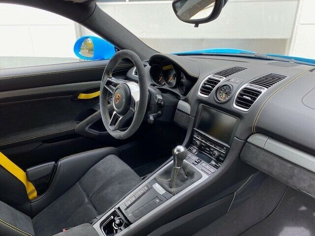 Porsche Cayman 2016