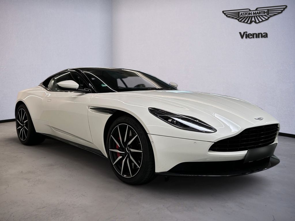 Aston Martin DB11 2018