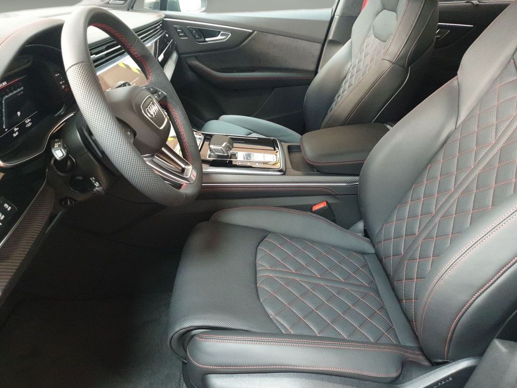 Audi SQ7 2025