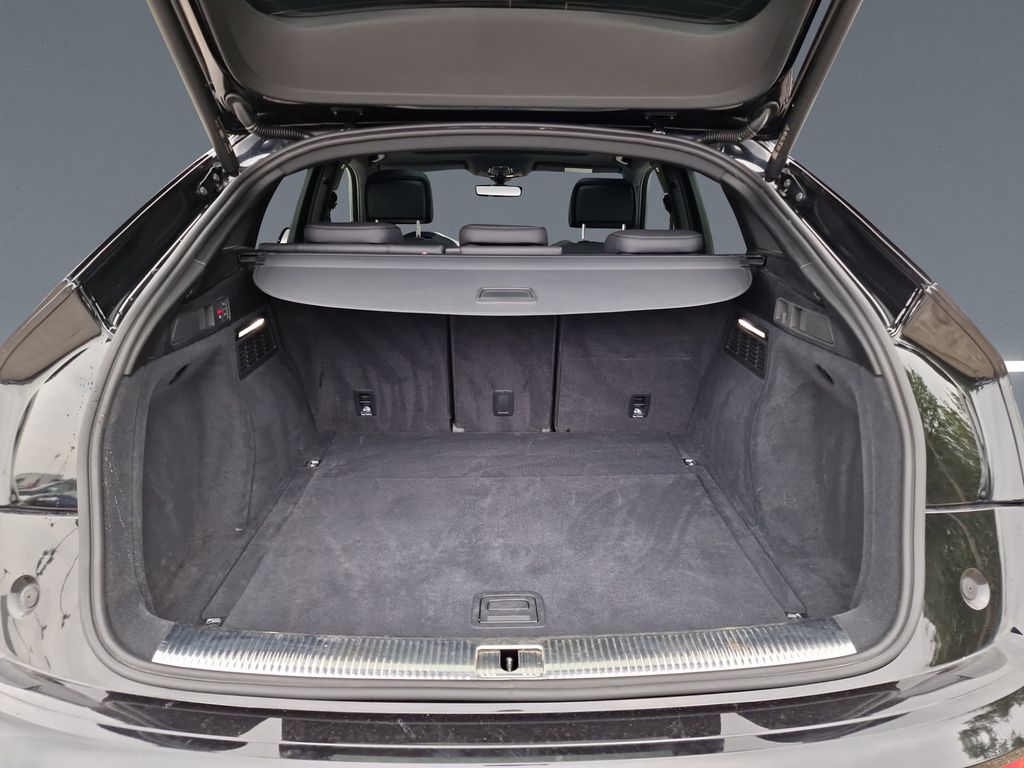 Audi SQ5 2022