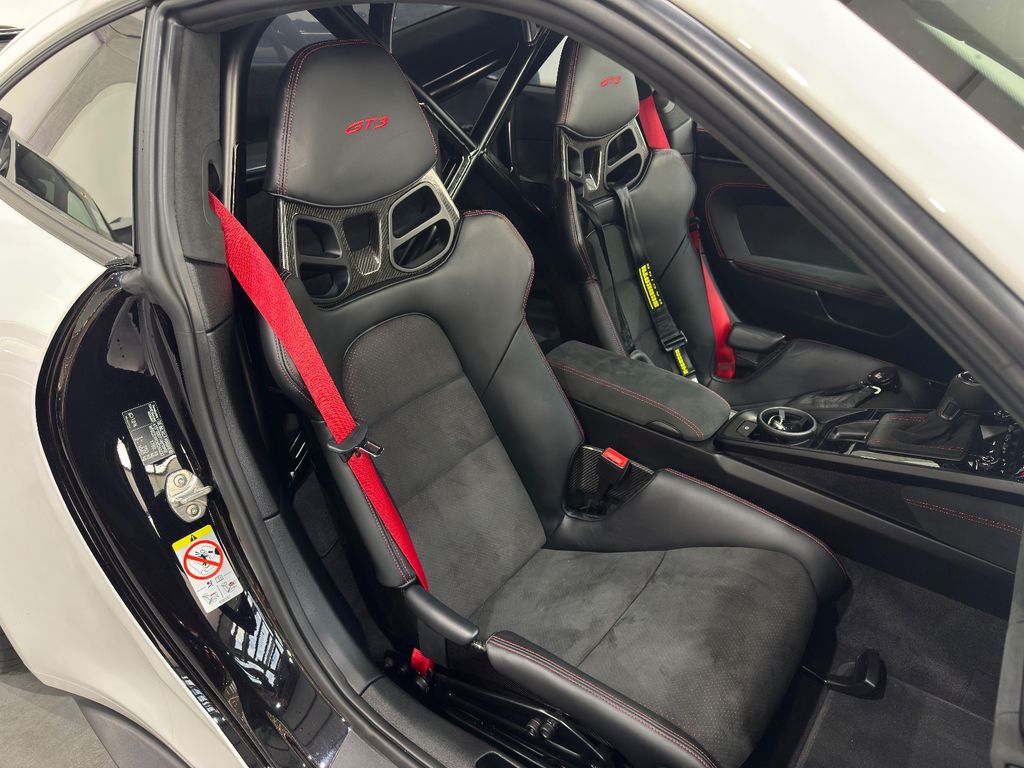 Porsche 992 2022