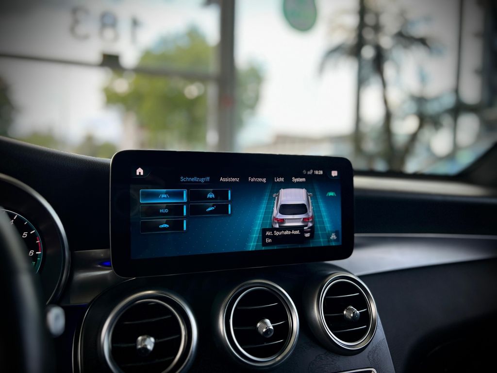Mercedes-Benz GLC 300 2020