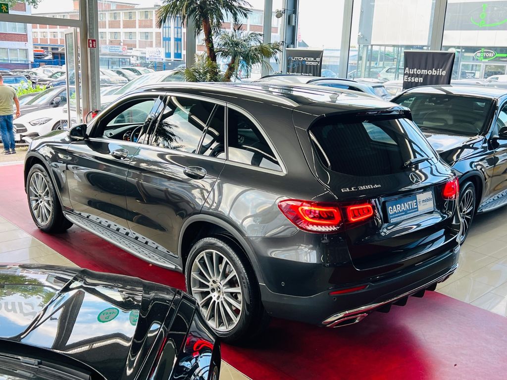 Mercedes-Benz GLC 300 2020