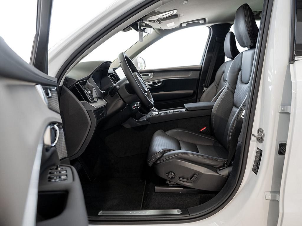 Volvo XC90 2025