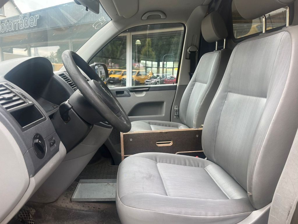 Volkswagen T5 Transporter 2012