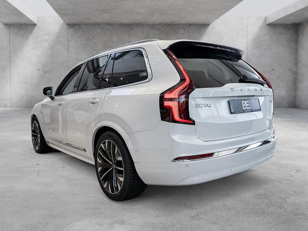 Volvo XC90 2025