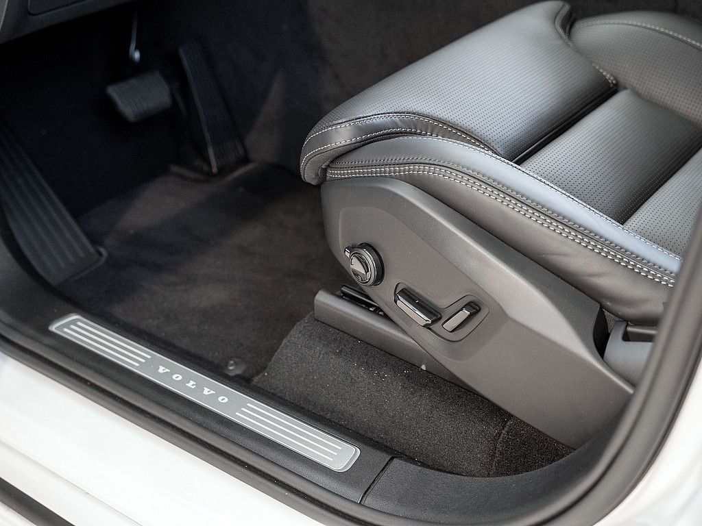 Volvo XC90 2025