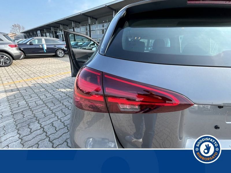 Mercedes-Benz A 180 2024
