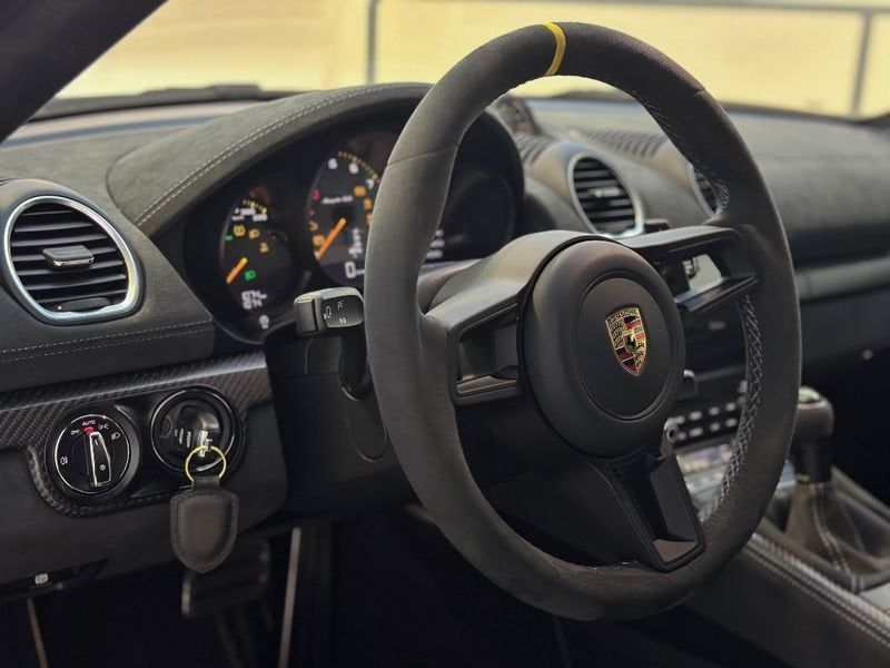 Porsche Boxster 2024