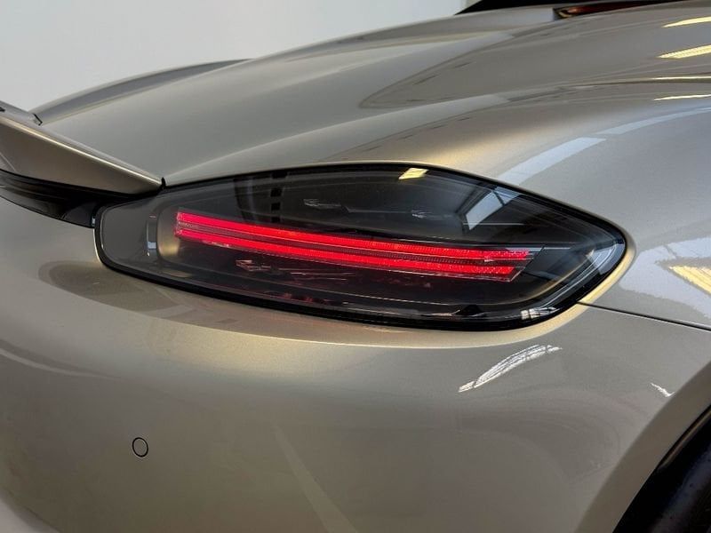 Porsche Boxster 2024