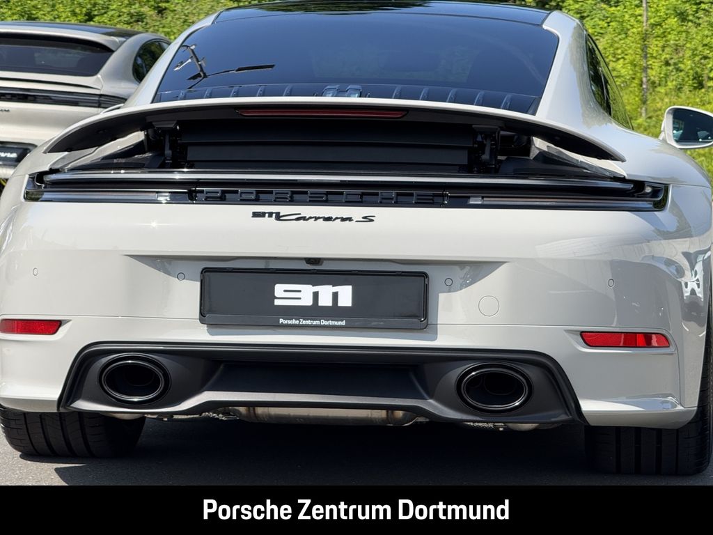 Porsche 992 2025