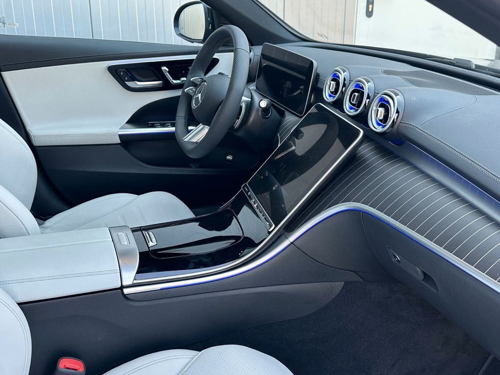 Mercedes-Benz C 200 2025