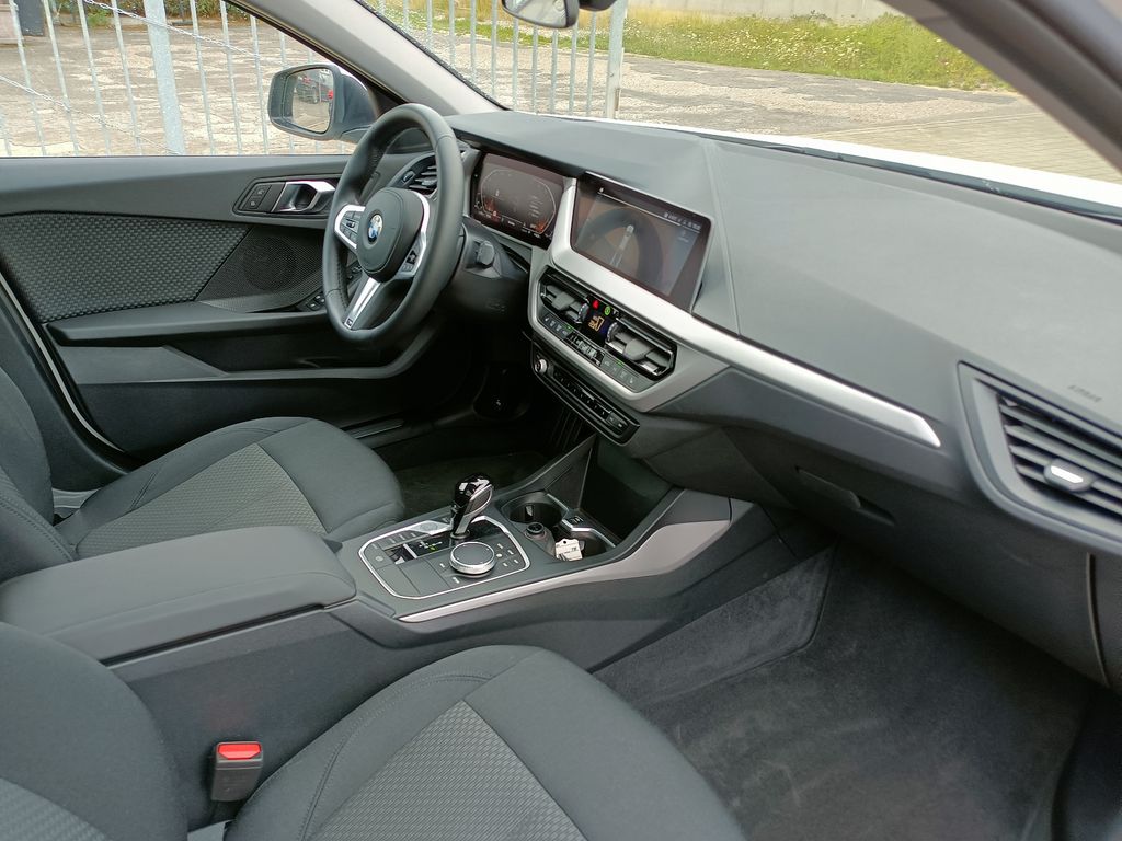 BMW 120 2021