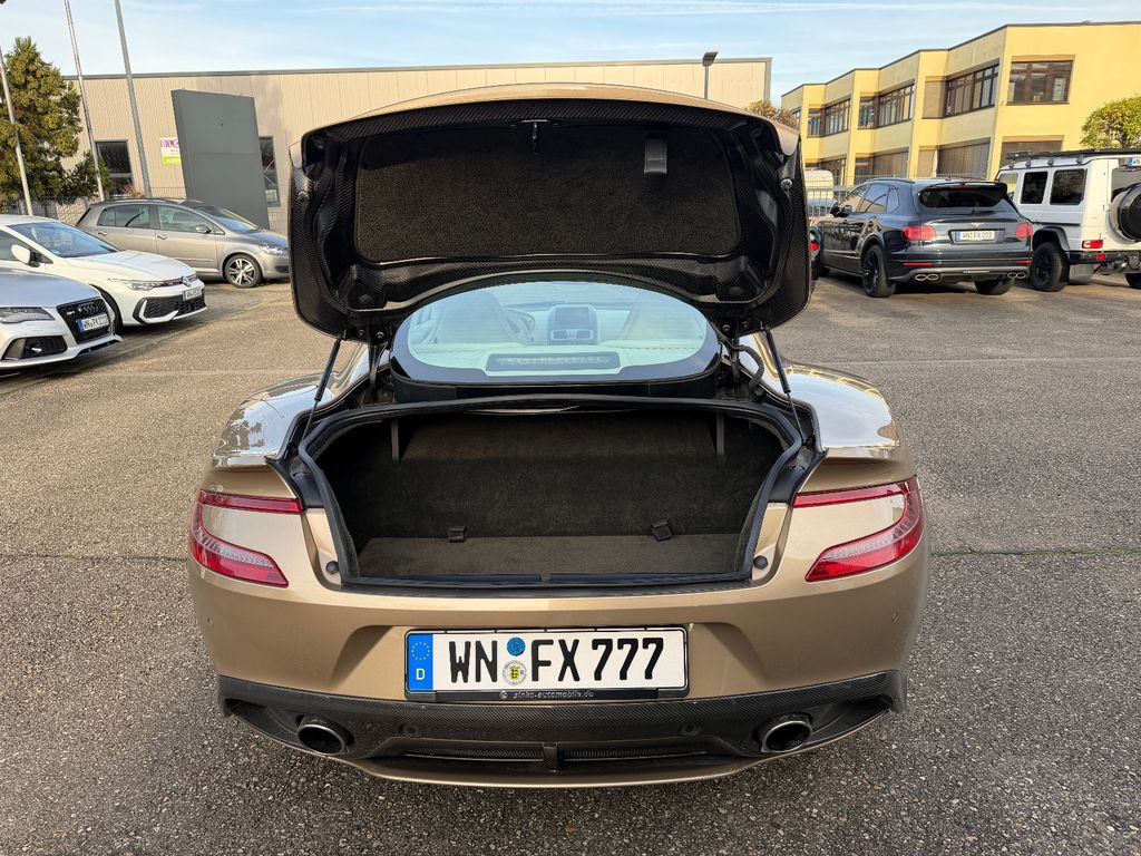 Aston Martin Vanquish 2012