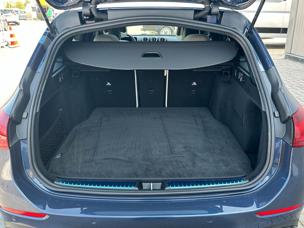 Mercedes-Benz C 200 2025