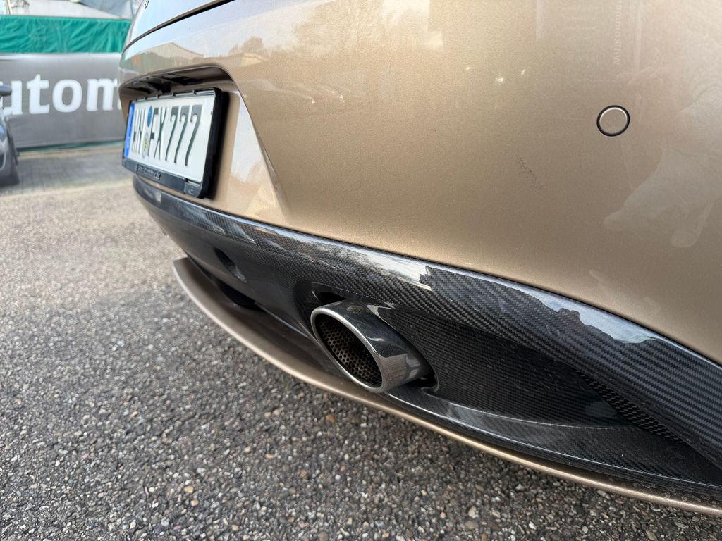 Aston Martin Vanquish 2012