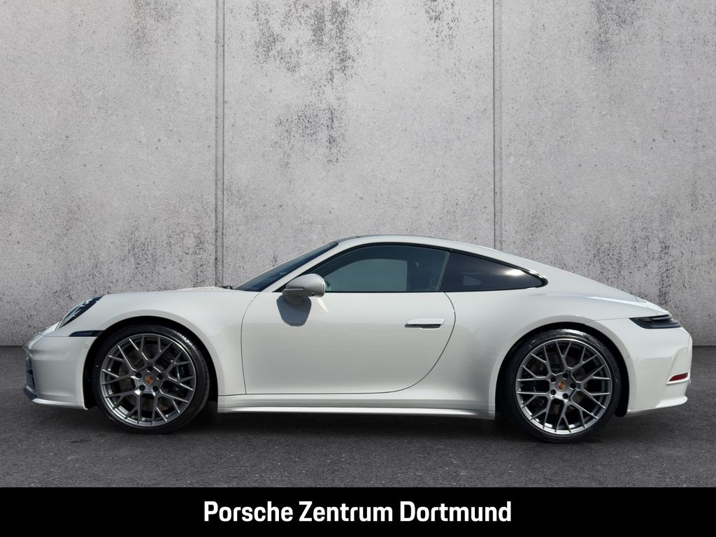 Porsche 992 2025