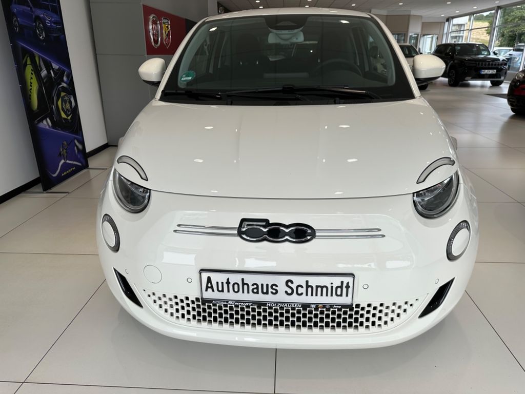 Fiat 500e 2023