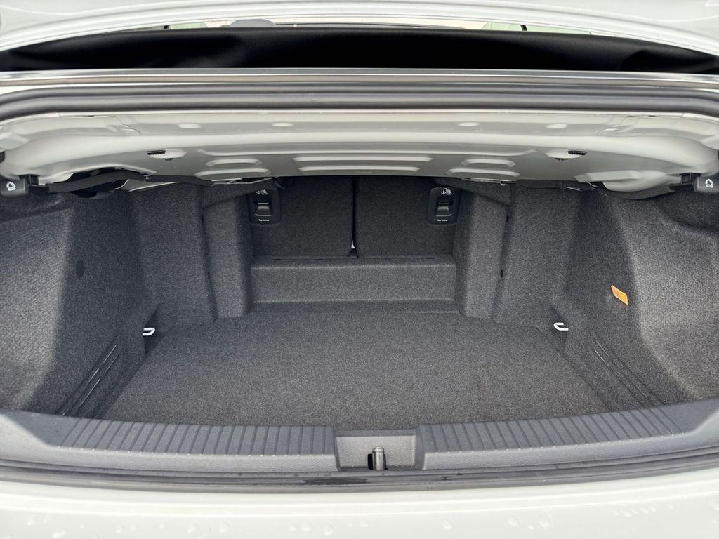 Volkswagen T-Roc 2024