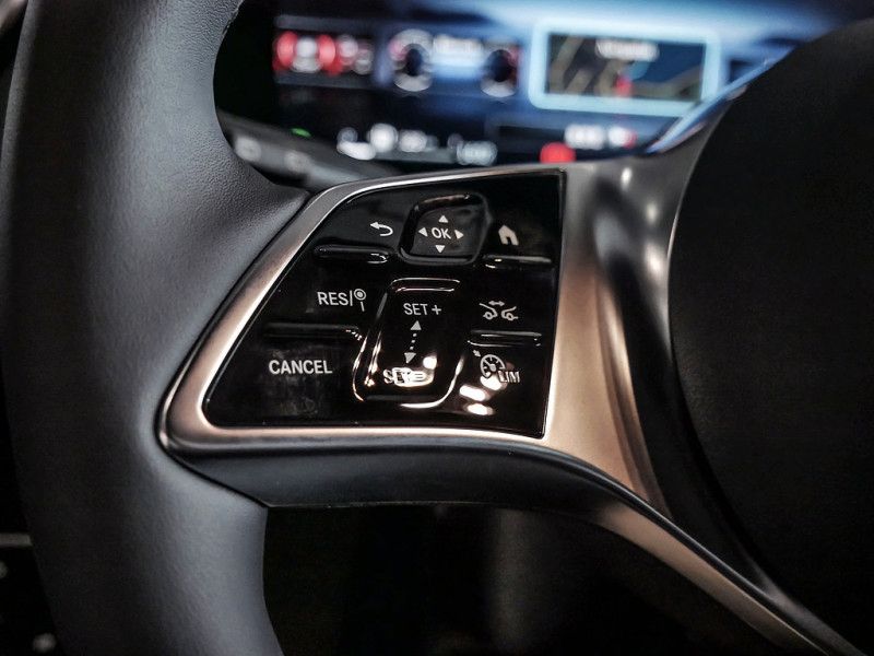 Mercedes-Benz B 200 2025