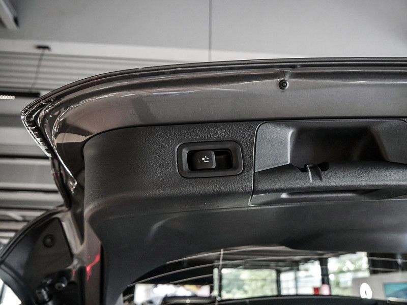 Mercedes-Benz B 200 2025