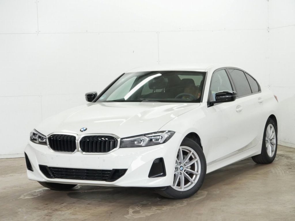 BMW 318 2024