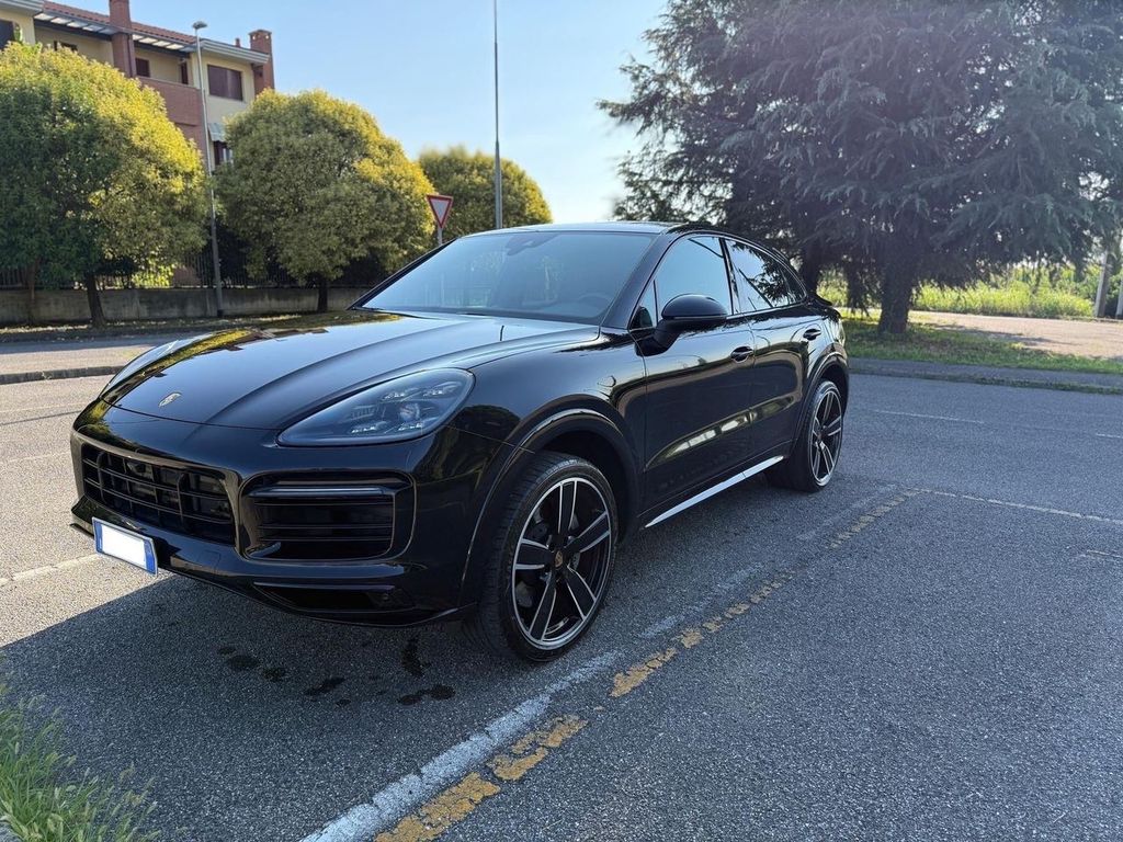 Porsche Cayenne 2021