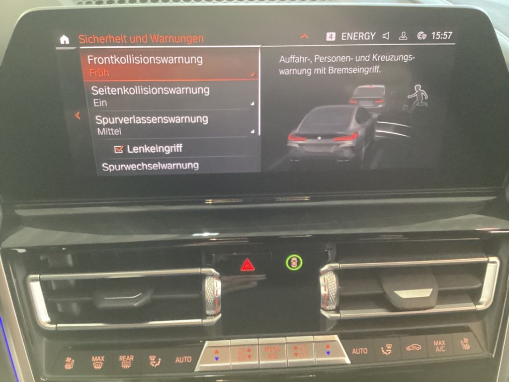 BMW M850 2021