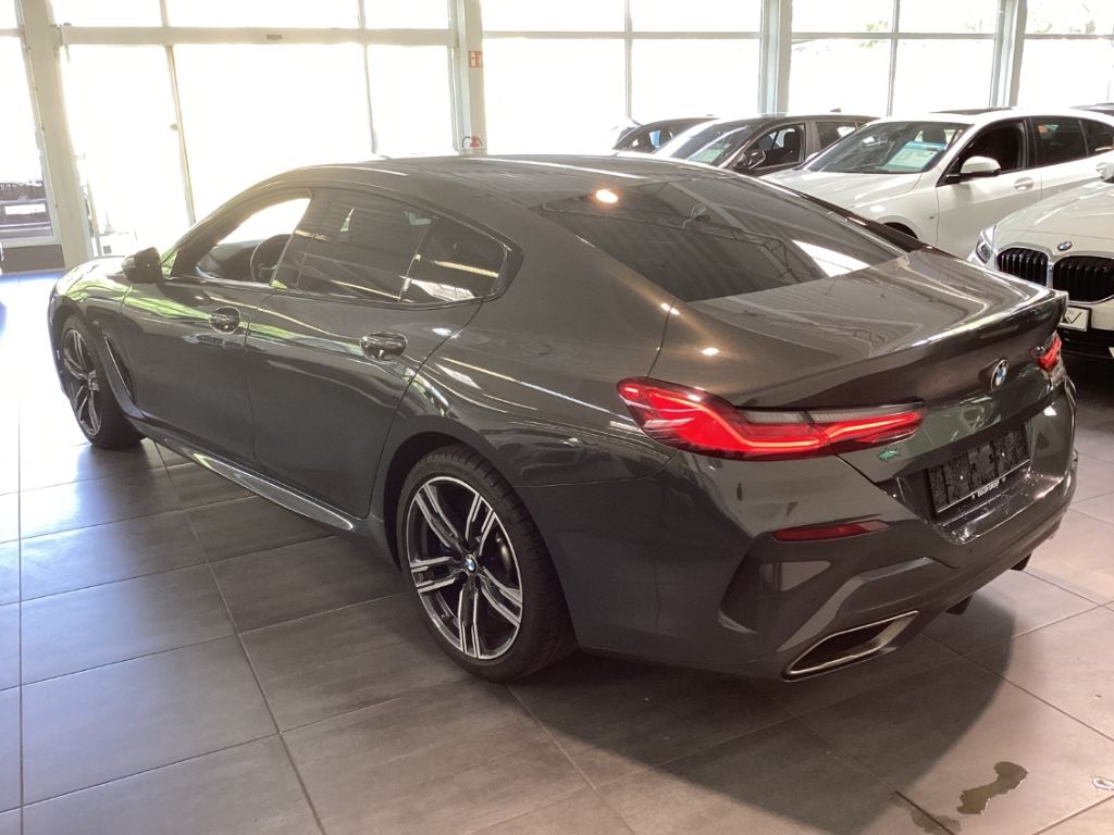 BMW M850 2021