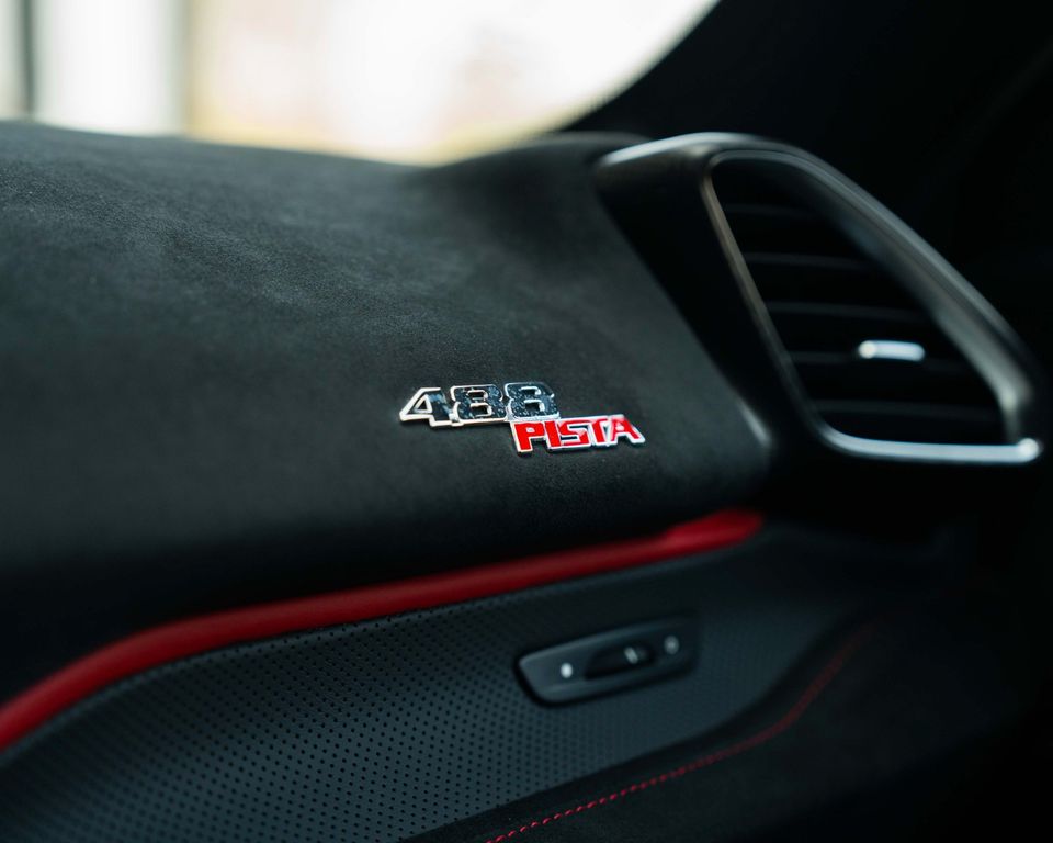 Ferrari 488 Pista 2019