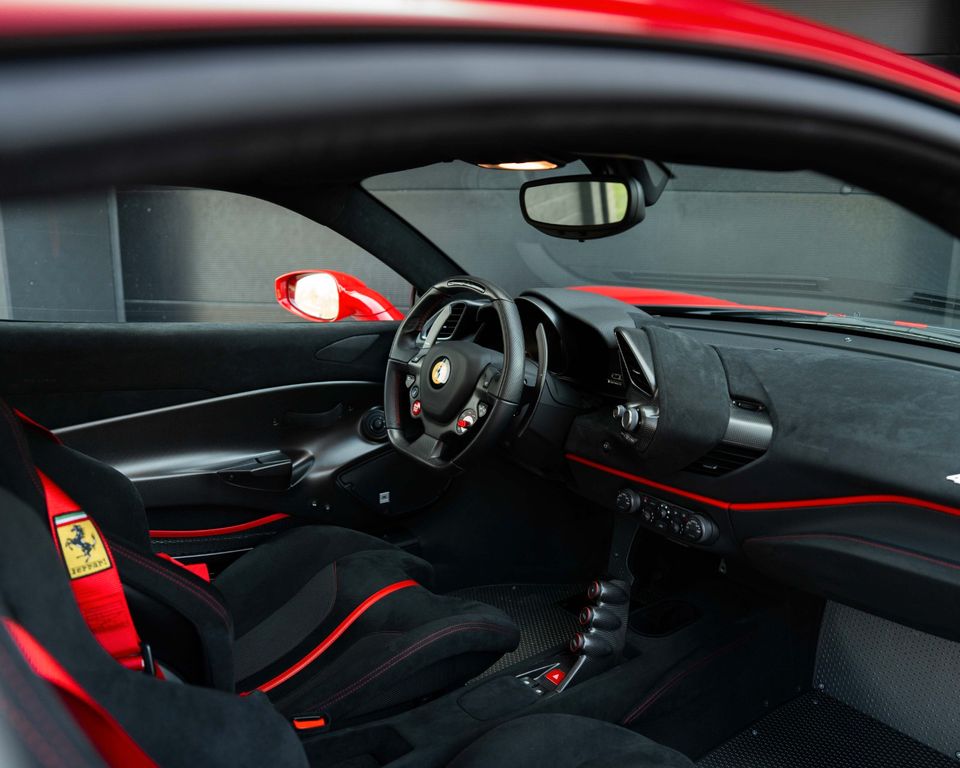 Ferrari 488 Pista 2019