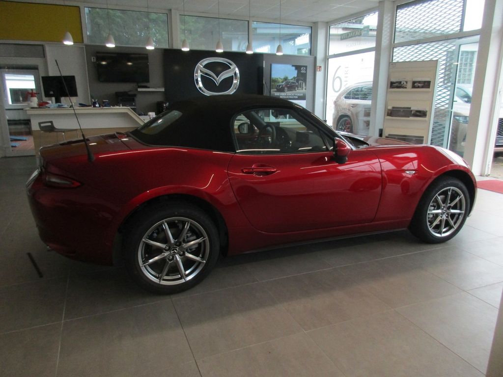 Mazda MX-5 2025