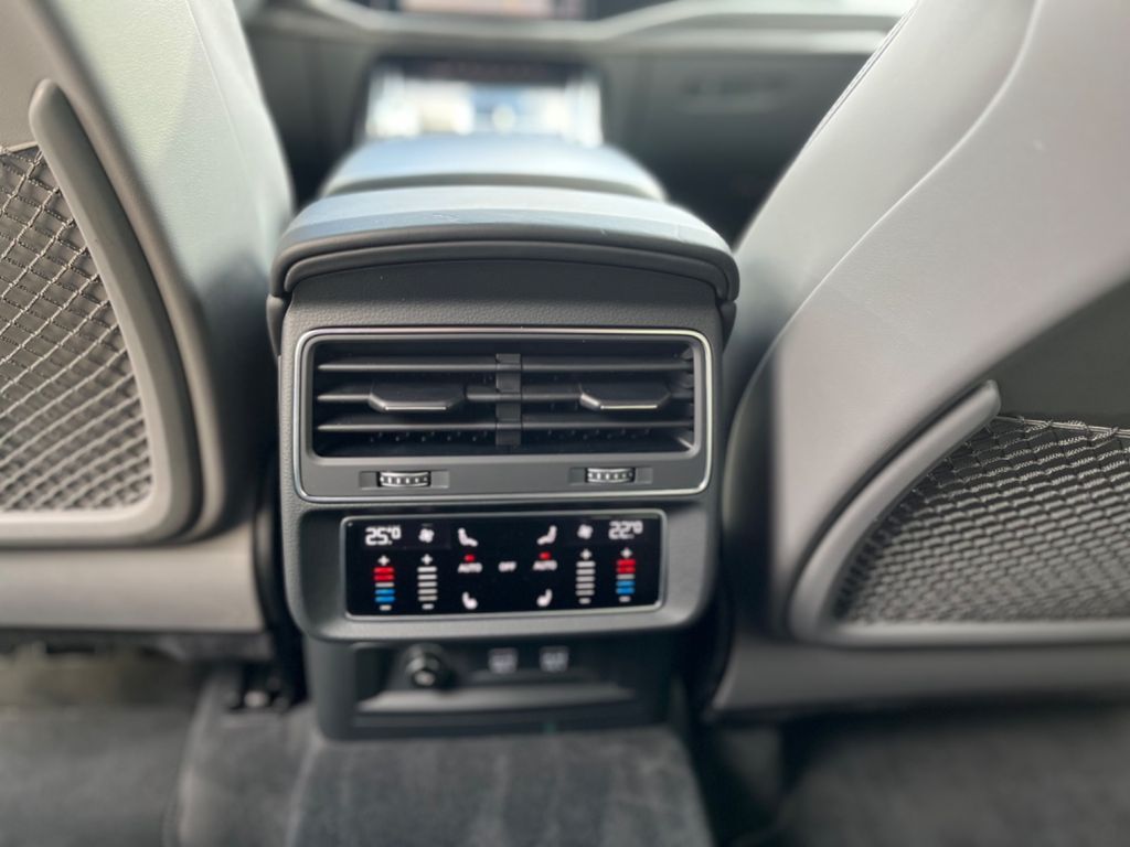 Audi SQ8 2020