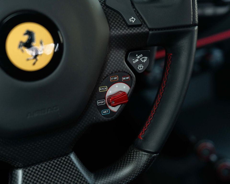 Ferrari 488 Pista 2019