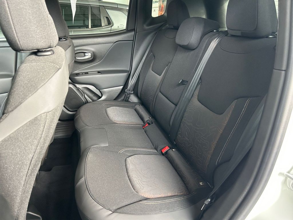 Jeep Renegade 2024