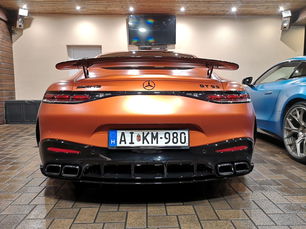 Mercedes-Benz AMG GT 2025
