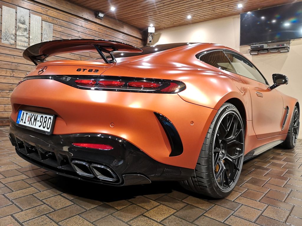 Mercedes-Benz AMG GT 2025