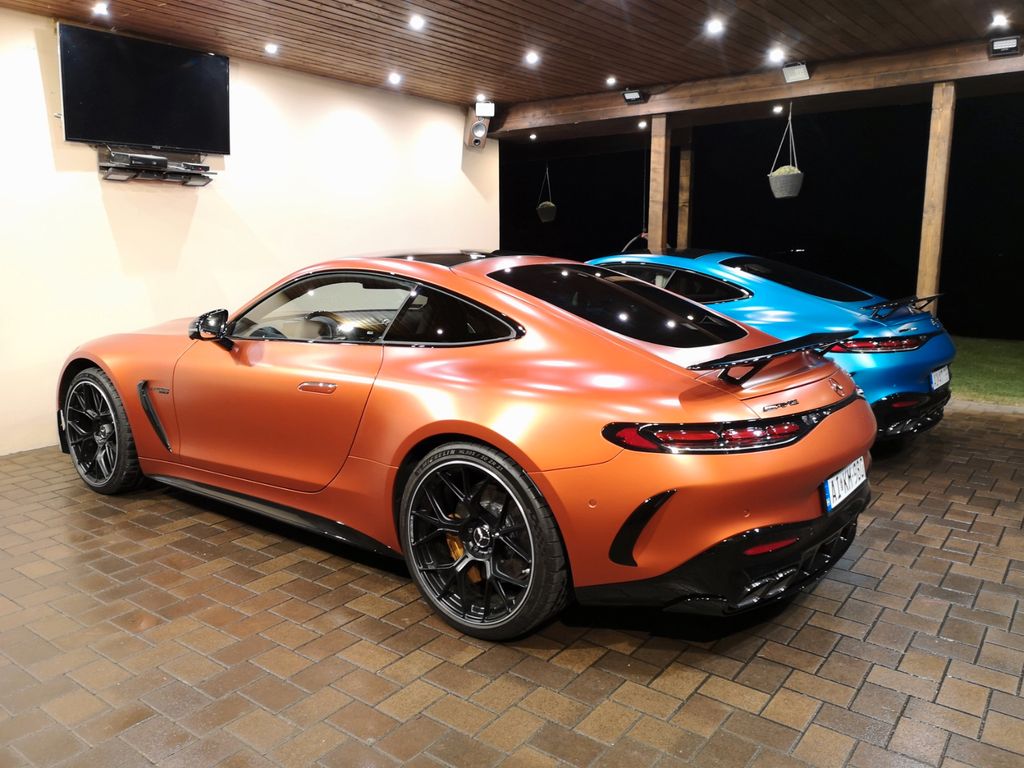 Mercedes-Benz AMG GT 2025