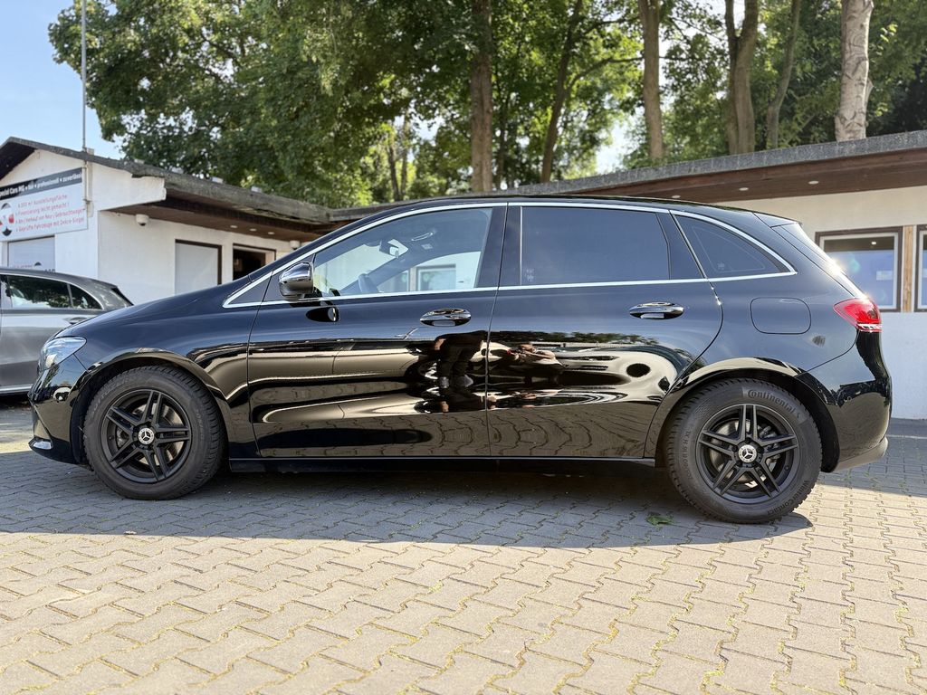 Mercedes-Benz B 200 2022