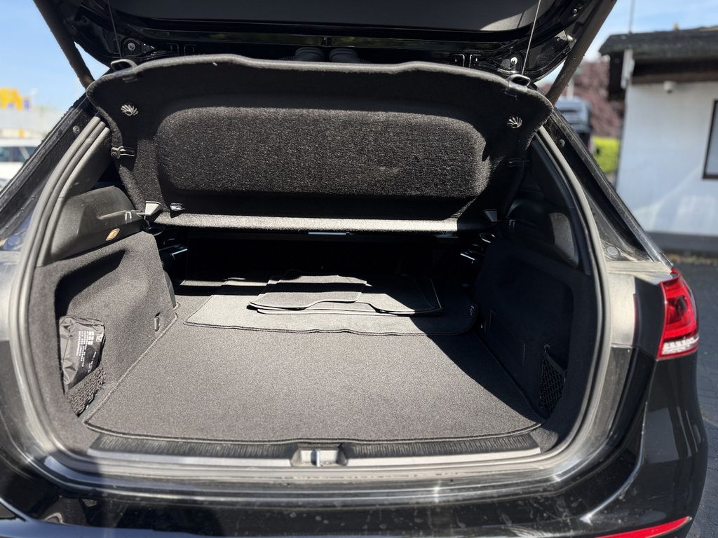 Mercedes-Benz B 200 2022