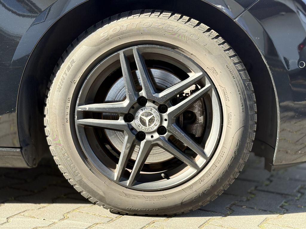 Mercedes-Benz B 200 2022