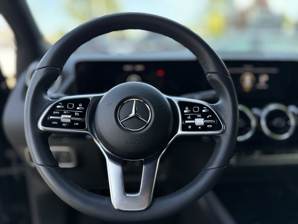 Mercedes-Benz B 200 2022